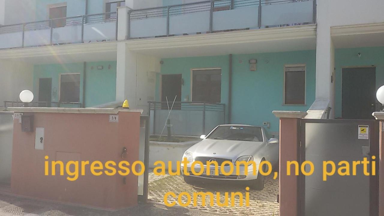 Апартаменти Bnb Del Nilo Монтезільвано Екстер'єр фото