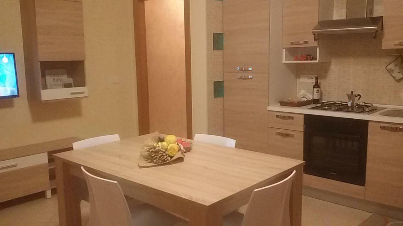 Апартаменти Bnb Del Nilo Монтезільвано Екстер'єр фото