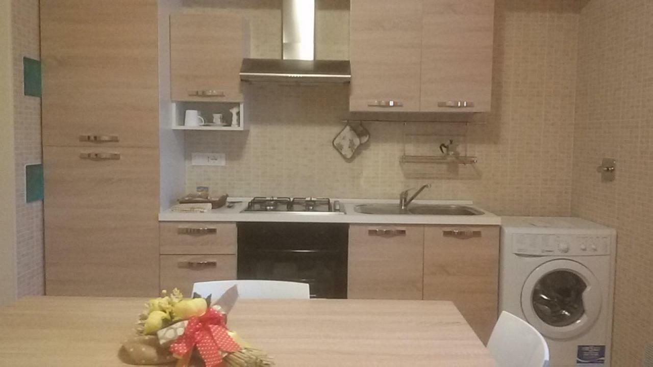 Апартаменти Bnb Del Nilo Монтезільвано Екстер'єр фото